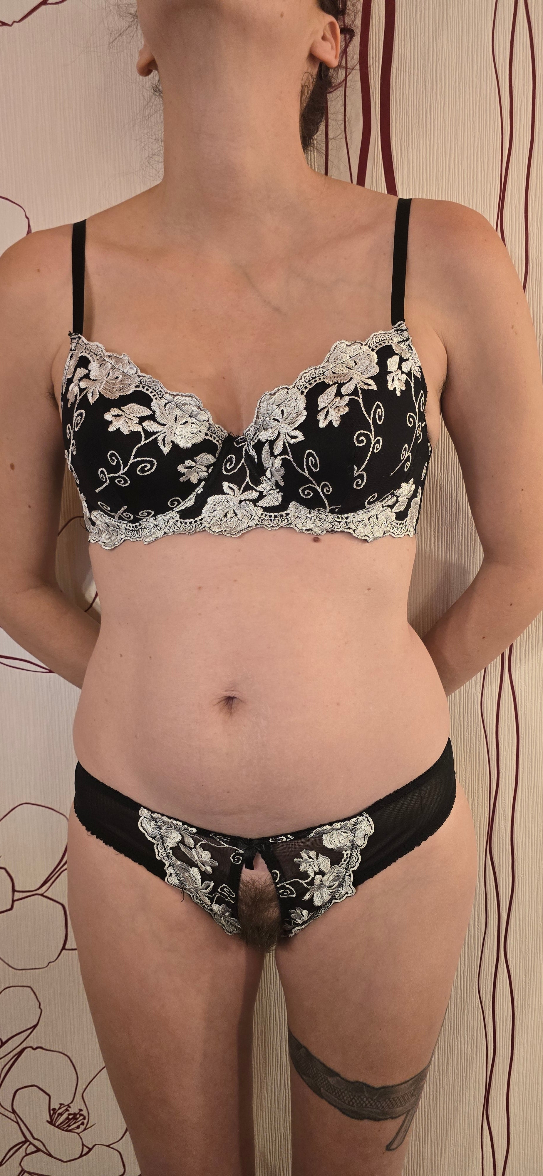 BH und Panty mit Schlitz Ouvertslip